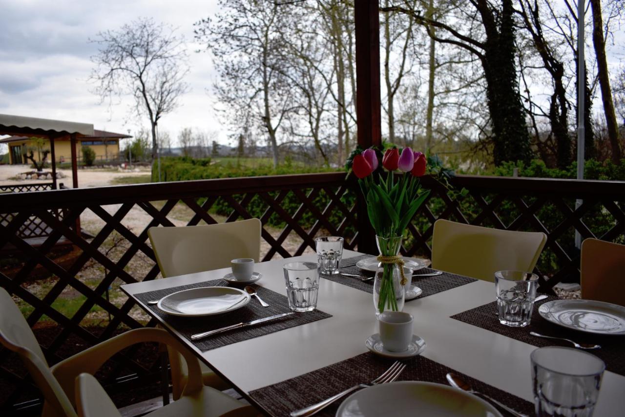 Agriturismo B&B Corte Tonolli Валеджо-суль-Минчо Экстерьер фото