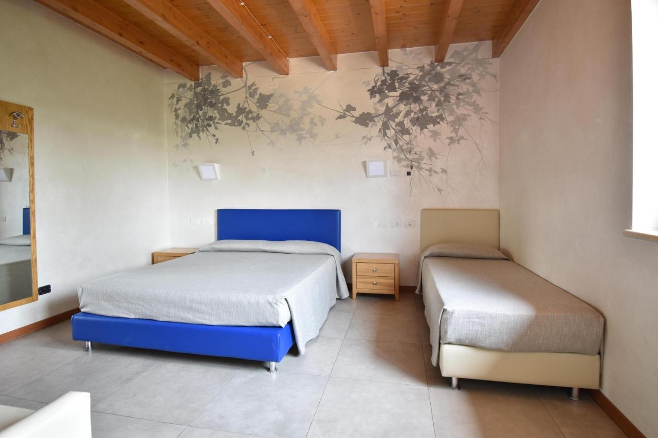 Agriturismo B&B Corte Tonolli Валеджо-суль-Минчо Экстерьер фото