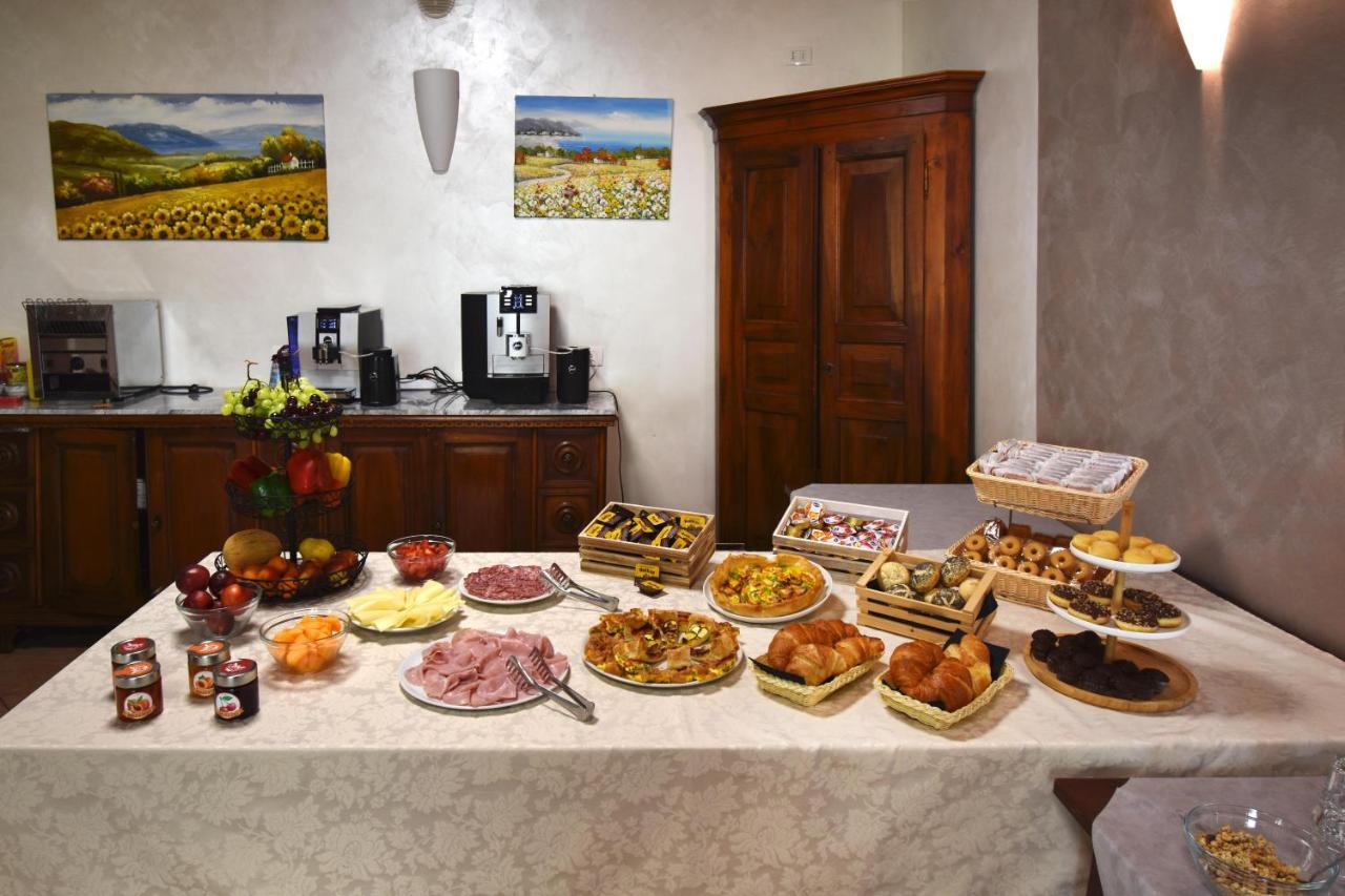 Agriturismo B&B Corte Tonolli Валеджо-суль-Минчо Экстерьер фото