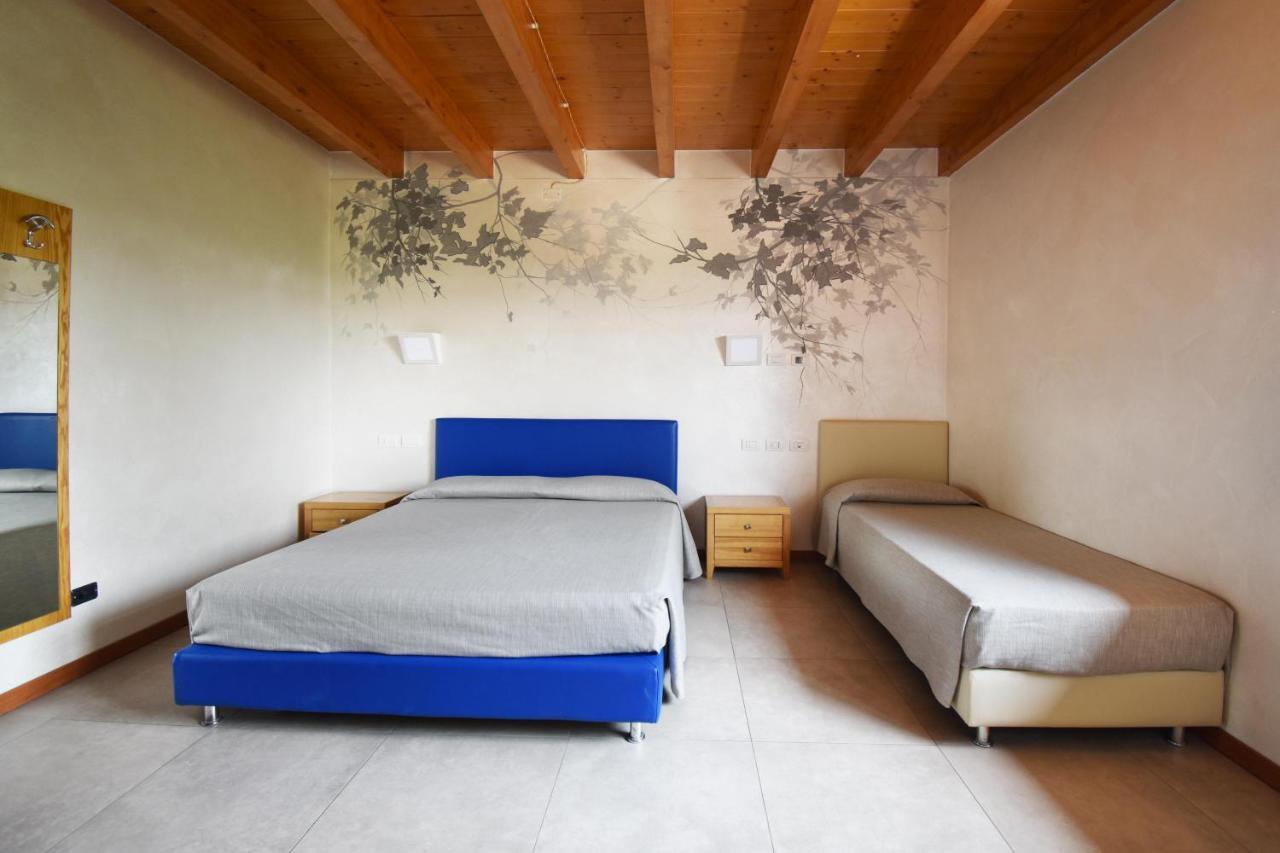 Agriturismo B&B Corte Tonolli Валеджо-суль-Минчо Экстерьер фото