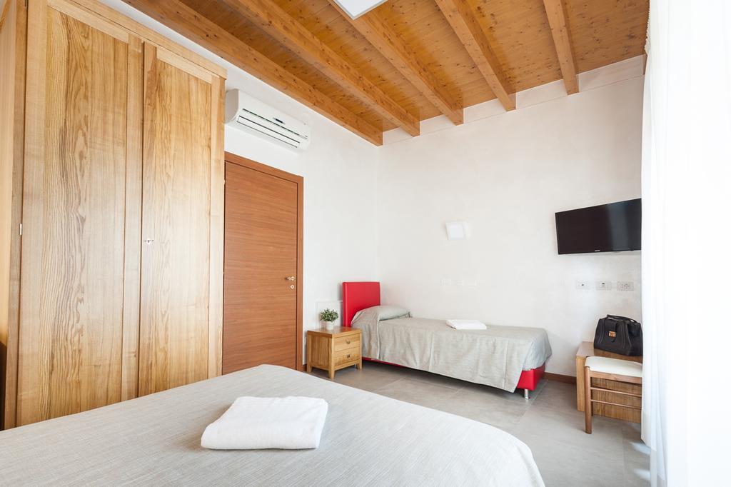 Agriturismo B&B Corte Tonolli Валеджо-суль-Минчо Номер фото