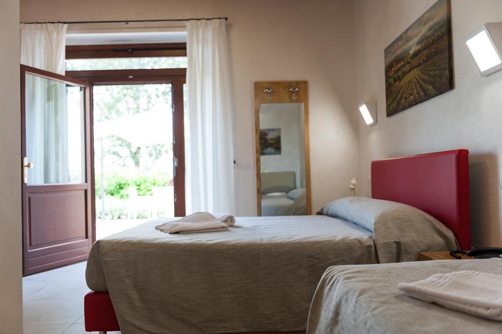 Agriturismo B&B Corte Tonolli Валеджо-суль-Минчо Номер фото