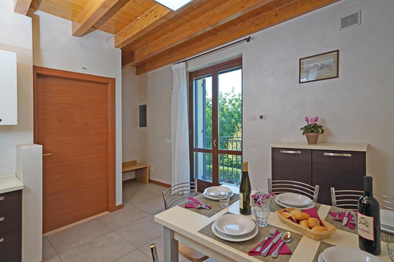 Agriturismo B&B Corte Tonolli Валеджо-суль-Минчо Экстерьер фото