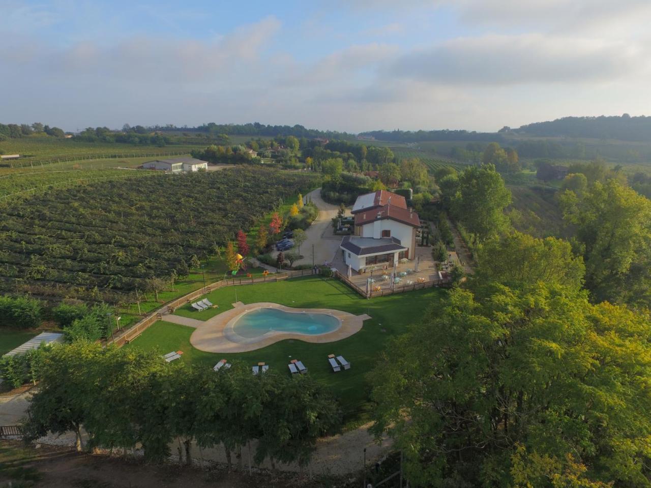 Agriturismo B&B Corte Tonolli Валеджо-суль-Минчо Экстерьер фото